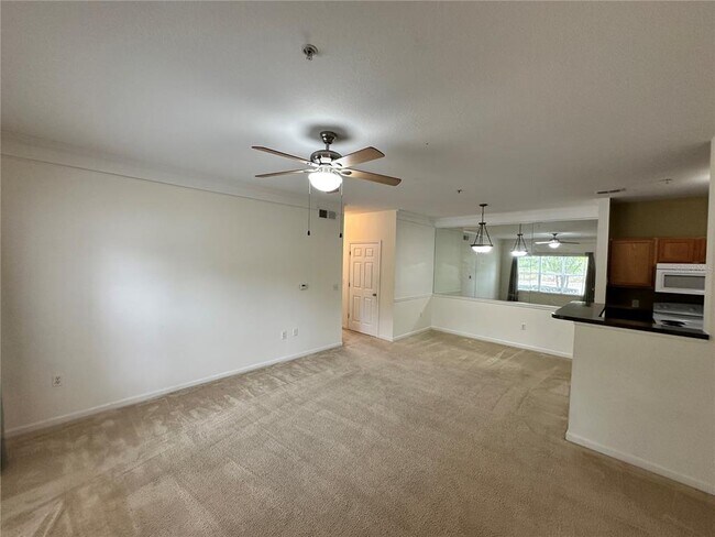 Photo - 4802 51st St W Unidad 413