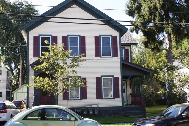 Building Photo - 21 Loomis St Rental