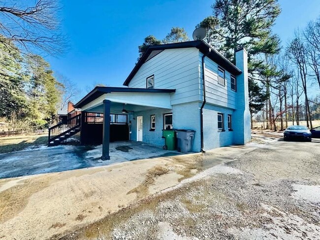 Photo - 1001 Archdale Dr