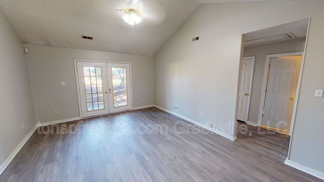 Photo - 1552 Shoally Creek Rd