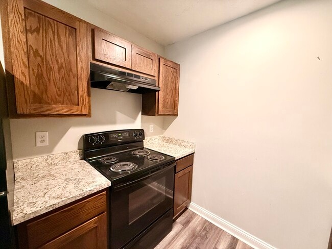Photo - 250 Hycliff St