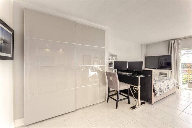 Photo - 2900 NE 30th St Unidad 7D