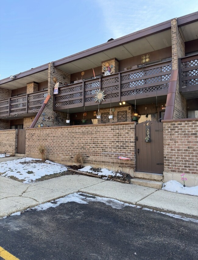 Photo - 203 Kenneth Cir