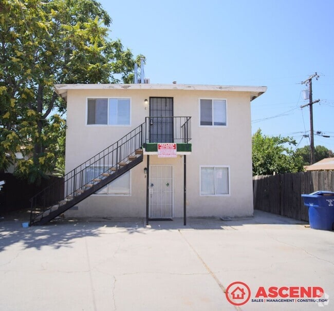 Building Photo - 117 Woodrow Ave Unit B Rental
