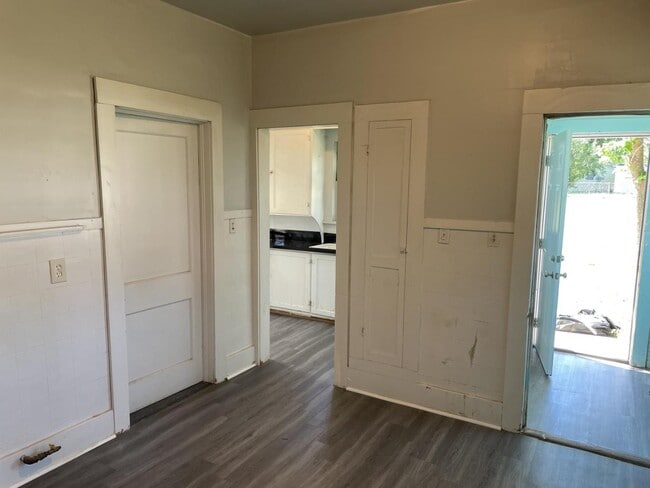 Photo - 610 Noble St