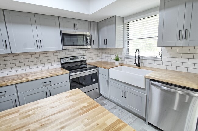 Photo - 28160 Pine Haven Way Unit 38