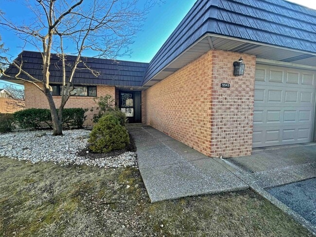 Building Photo - 3941-3943 Concord Street Unit 3943 CONCORD