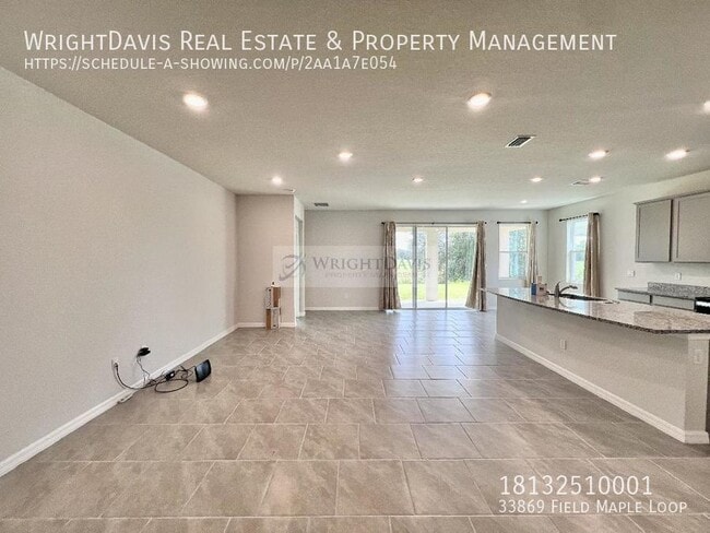 Photo - 33869 Field Maple Lp