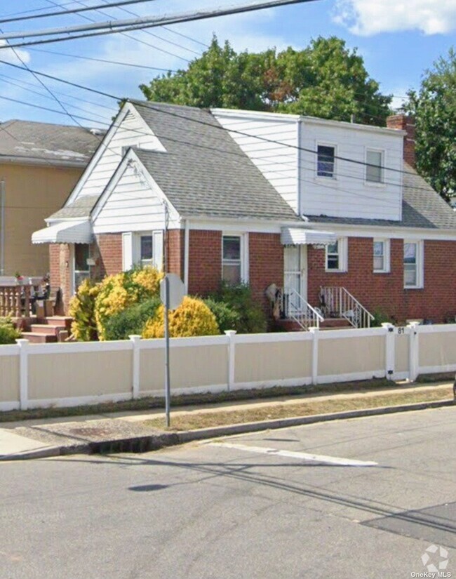 Building Photo - 81 Rose Ave Rental