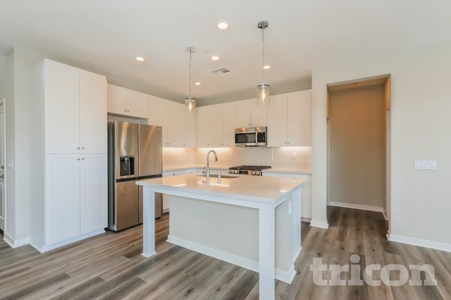 Photo - 31673 Rosetta St