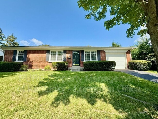 Photo - 2077 Dogwood Dr