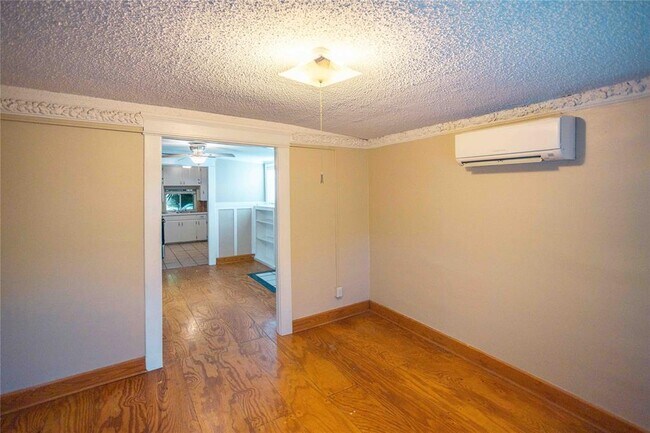 Photo - 2003 Haskell St