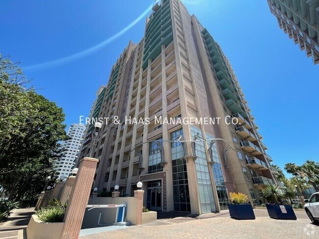 Building Photo - 488 E Ocean Blvd Unit #1111 Rental