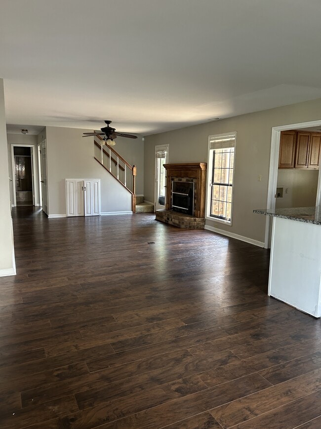 Photo - 261 Mcgough Blvd