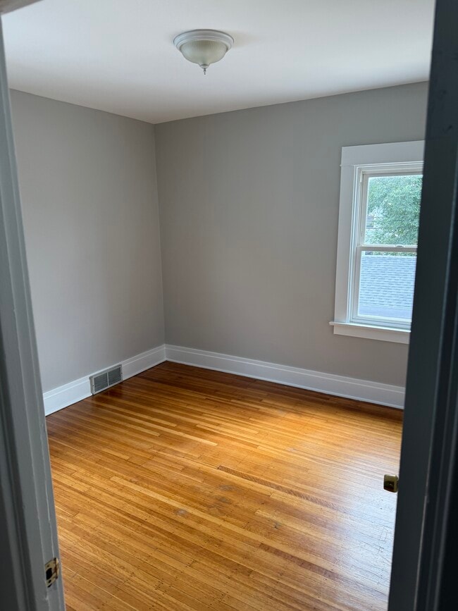 Photo - 154 Lincoln Blvd Unidad Upper 3 Befroom