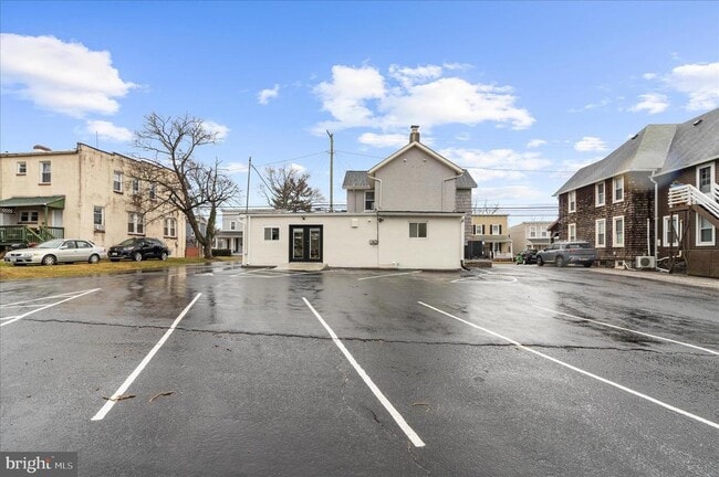 Photo - 38 Bloomsbury Ave