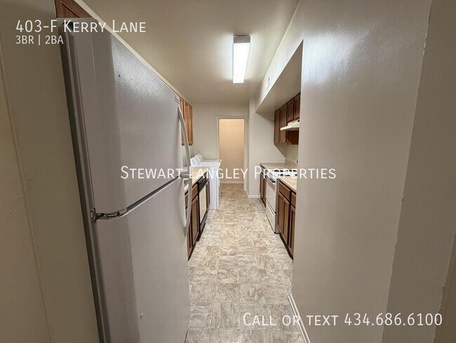 Photo - 403 Kerry Ln