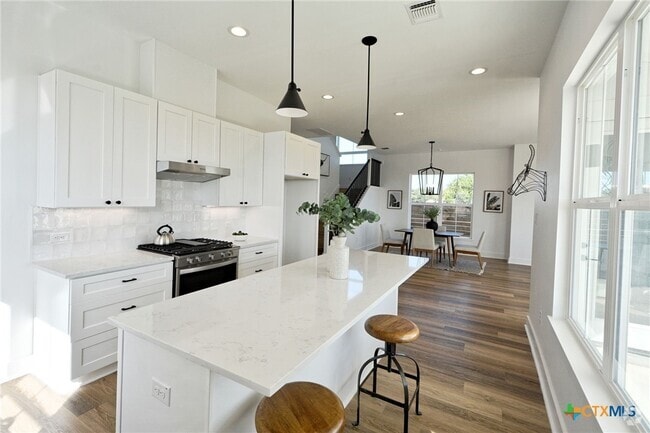 Building Photo - 409 Constance Dr Rental