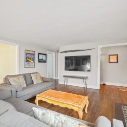 Photo - 317 E Homer St