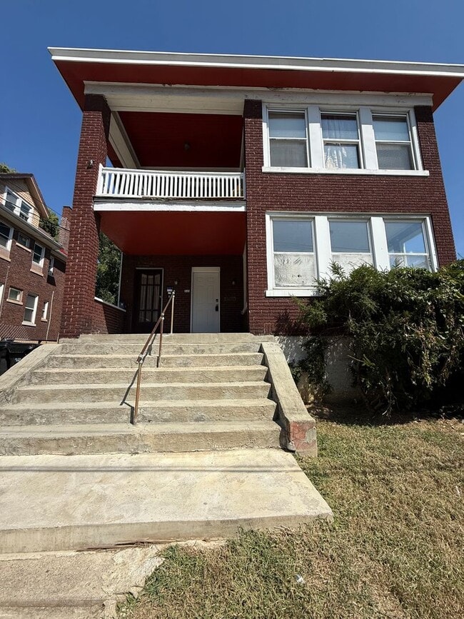 Building Photo - 548 Carplin Pl Unit 1