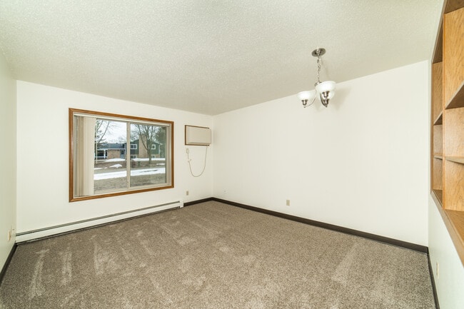 Photo - Pleasant View