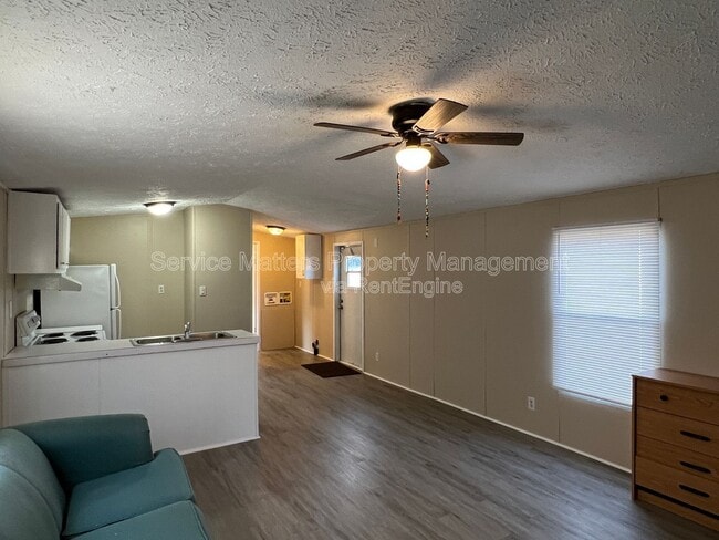 Photo - 4819 Douglas Dr