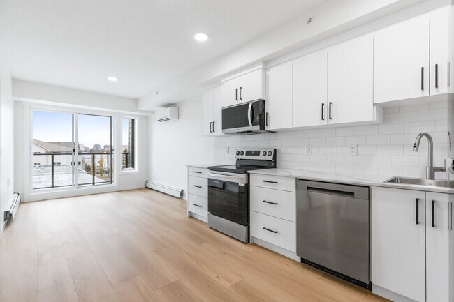 Photo - 10830-10114 114 St NW Unit 101