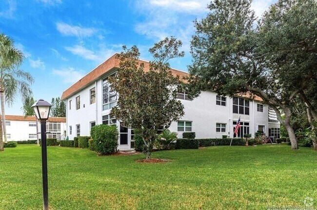 Building Photo - 2950 SE Ocean Blvd Unit 6-6 Rental