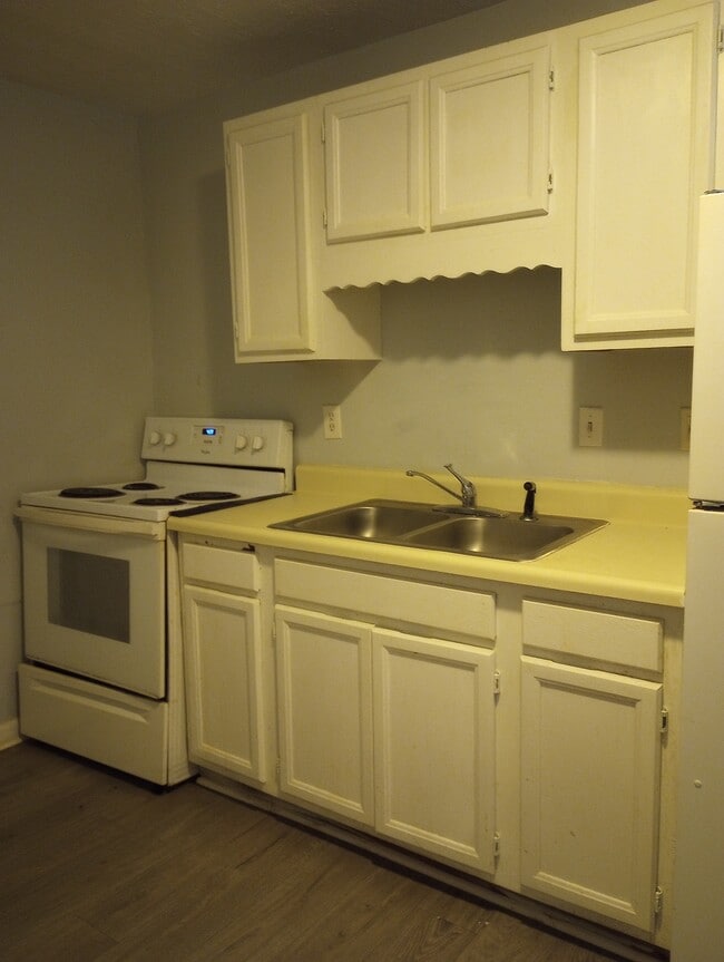 Photo - 410 Linden Pl Unit A
