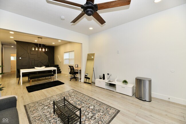 Photo - 1210 S Senate Ave