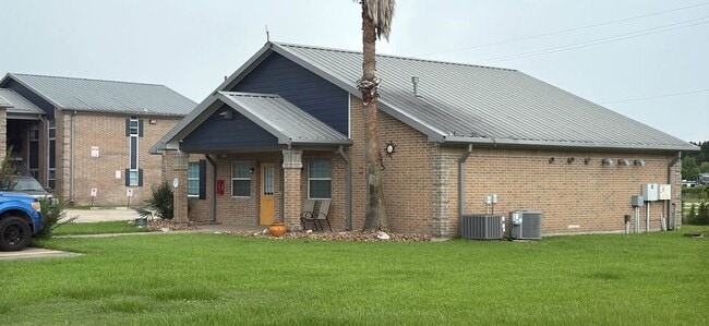 Photo - 700 FM1942 Unit 2A