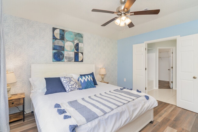 Photo - 6464 Starfish Cv