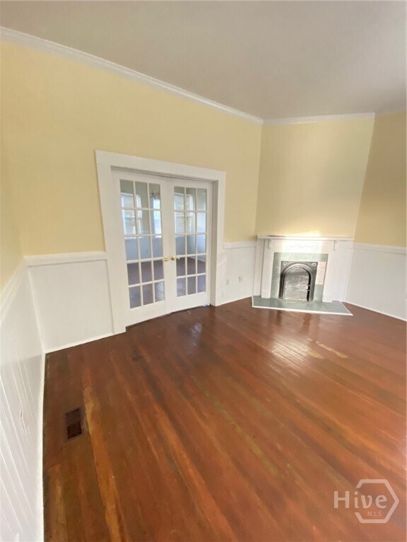 Photo - 628 W 32nd St