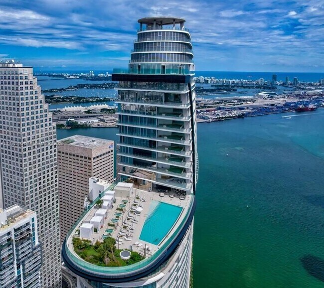 Building Photo - 300 Biscayne Blvd Way Unit 4409W Rental