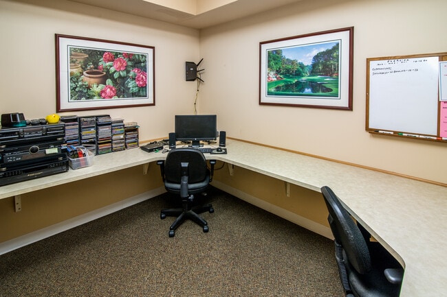 Hillside Woods Senior Apartments I & II