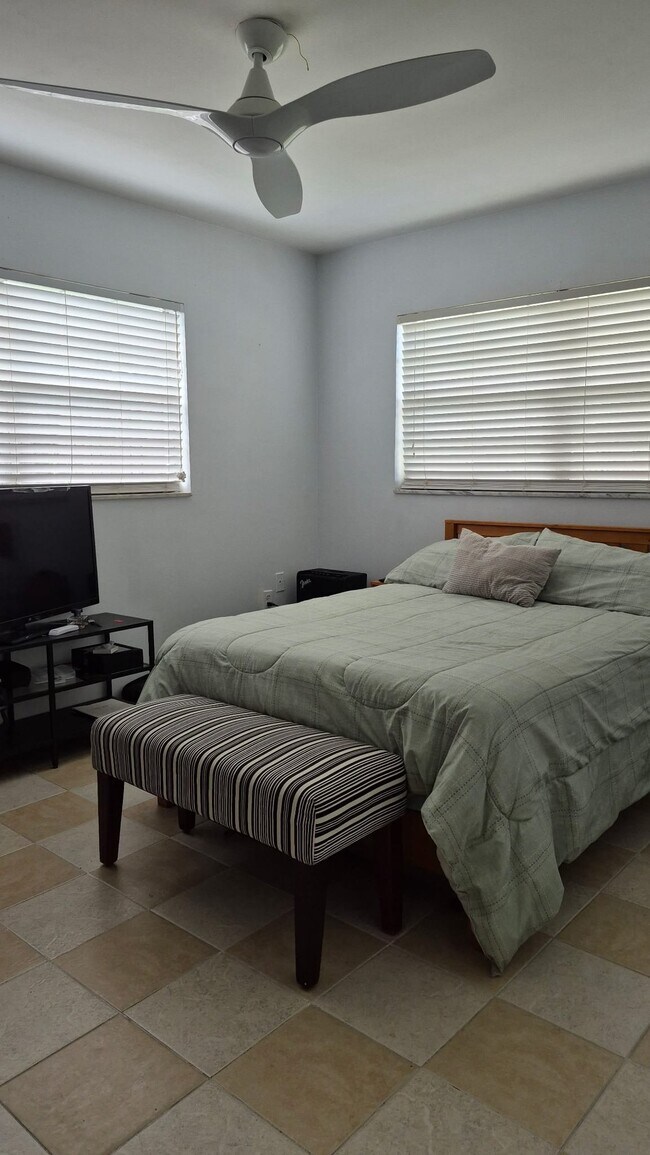 5211 31st St Ct E Unit 5211 31st Ct E Apt A