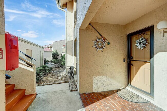 Photo - 4770 Brittany Dr S Unit 15