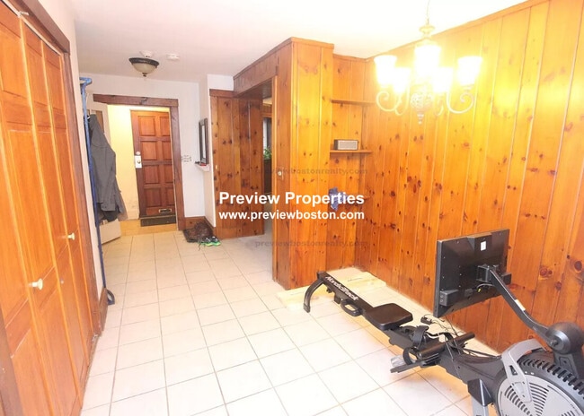 Photo - 9 Braemore Rd Unit 1A