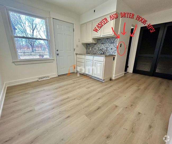 Building Photo - 132 S Elgin Ave Unit 132 S Elgin St. Rental