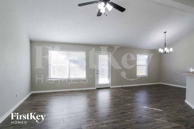 Photo - 16204 N View Ct