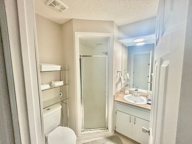 1284 Cypress Cove Ct
