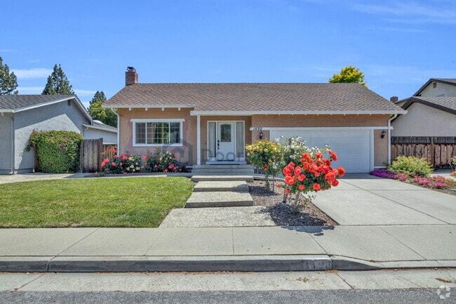 Building Photo - 1492 Via Cancion Rental