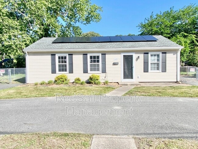 Photo - 109 Peachtree Ln