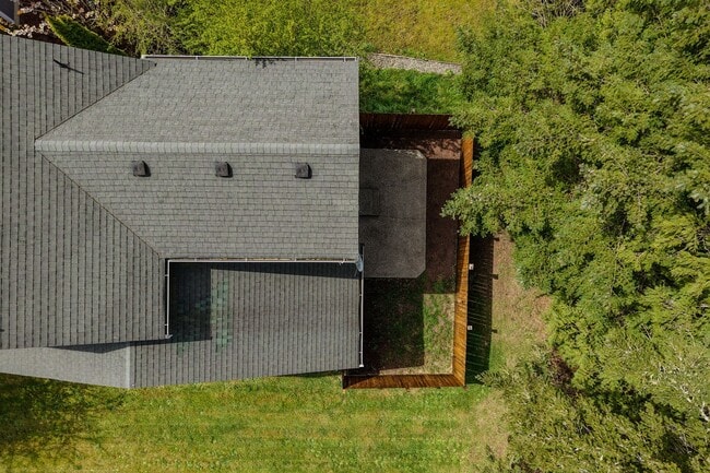 Photo - 4604 20th Way NE