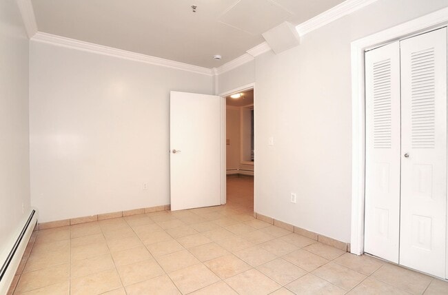 Photo - 6311 Dewey Ave Unit 1