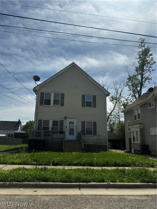 Building Photo - 860 Biruta St