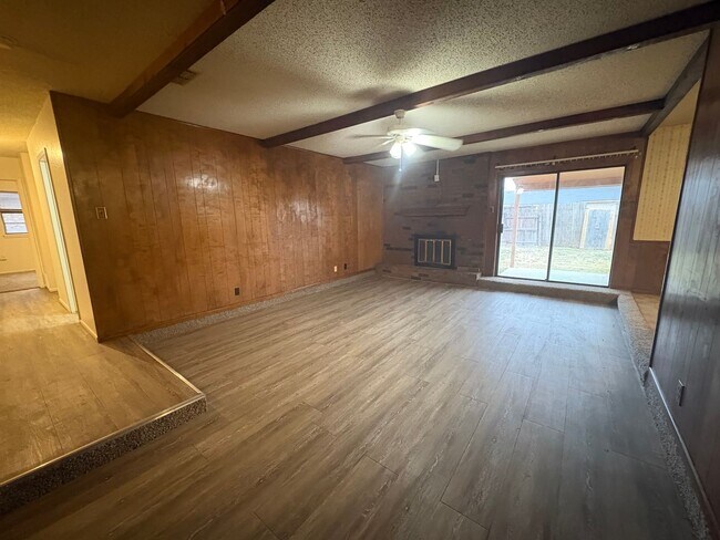 Photo - Spacious Living In Lubbock's Northwest Cor...