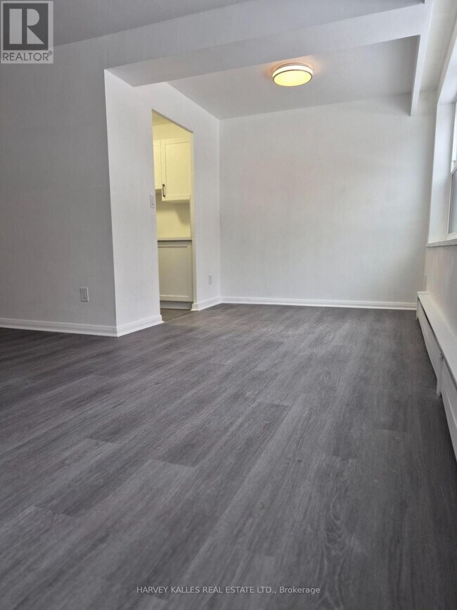 Photo - 125 Shelborne Ave Unité 102