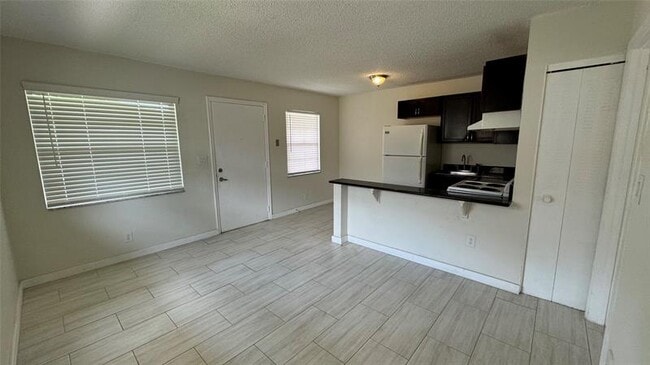 Photo - 5150 NE 6th Ave Unit 132