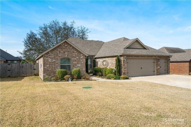 Photo - 202 Pebble Beach Dr